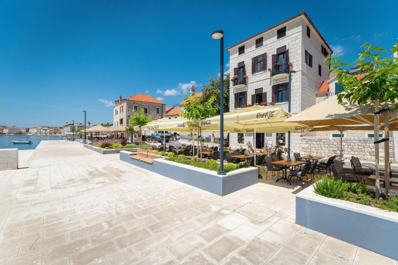 Luxury Apartments Perko Kaštela Exteriör bild